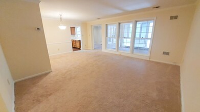 10712 Kings Riding Way in Rockville, MD - Building Photo - Building Photo