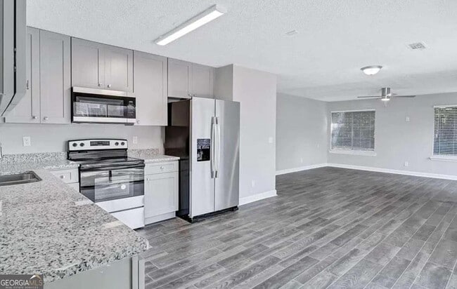 property at 3150 Cadiz Cir