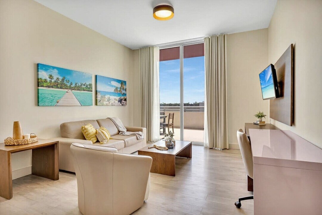 348 Indiana St, Unit ID1227346P in Hollywood, FL - Foto de edificio