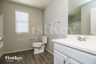 18104 christopher Dr in Maricopa, AZ - Building Photo - Building Photo