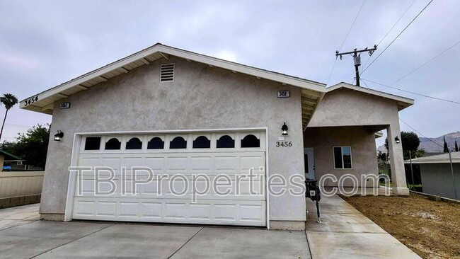 3456 Wallace St in Jurupa Valley, CA - Building Photo - Building Photo