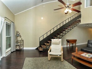 1818 S Lakeshore Blvd in Austin, TX - Building Photo - Building Photo