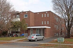 549 Oxford St in Oshawa, ON - Building Photo