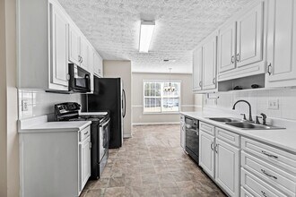 185 Vintage Dr in Covington, GA - Building Photo - Building Photo