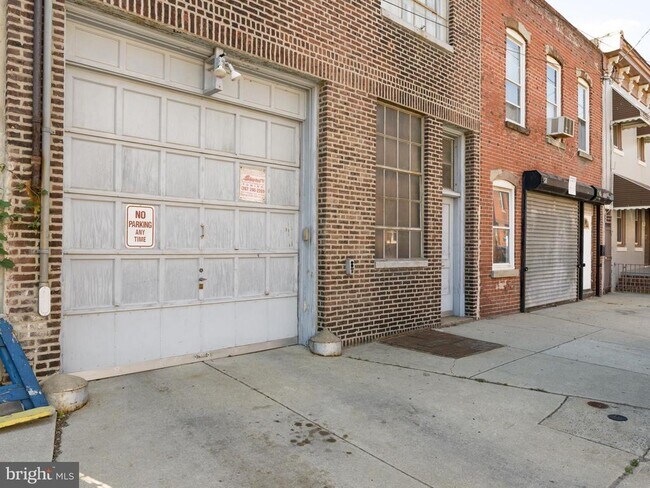 property at 1910 N Marshall St