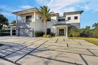 6401 SW 84th St in Miami, FL - Building Photo - Building Photo