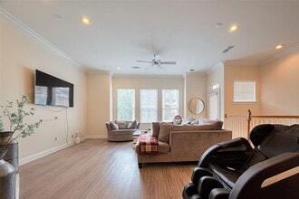 24 Versante Ct in Houston, TX - Building Photo - Building Photo
