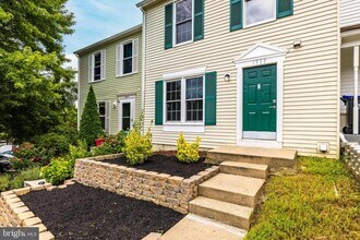 1939 Pohick Creek Ct in Woodbridge, VA - Building Photo - Building Photo
