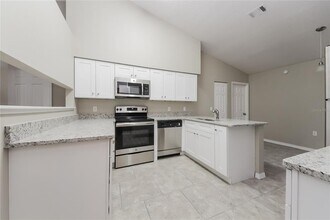 945 Delano Ct in Kissimmee, FL - Building Photo - Building Photo