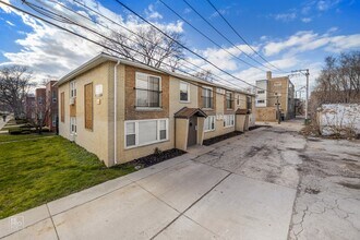 1516-1518 E 70th Street Chicago, IL 60637 in Chicago, IL - Building Photo - Building Photo