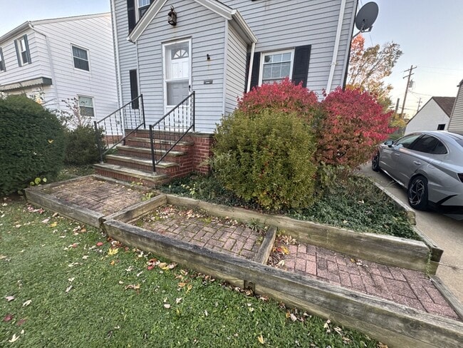 11104 Lincoln Ave in Garfield Heights, OH - Building Photo - Building Photo