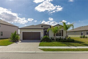 14845 Palamos Cir in Ft. Myers, FL - Building Photo