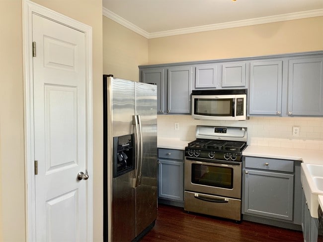 4610 Blue Iris Way in Oakwood, GA - Building Photo - Building Photo