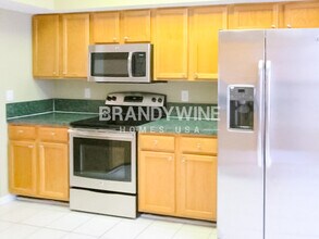 8665 Page Ct in Jacksonville, FL - Foto de edificio - Building Photo