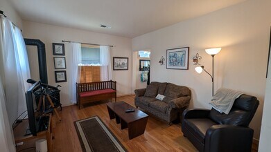 510 Willow St in Pacific Grove, CA - Building Photo - Building Photo
