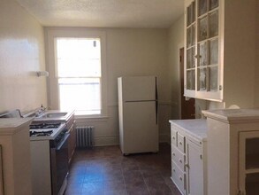 22 Evergreen Ave in Hartford, CT - Building Photo - Building Photo