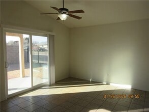 2704 Louise Ave in Kingman, AZ - Building Photo - Building Photo