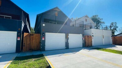 9320 Firnat St in Houston, TX - Building Photo - Building Photo