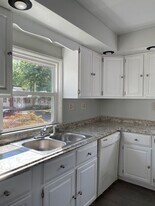 3870 Zinsle Ave in Cincinnati, OH - Building Photo