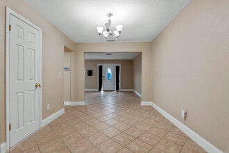 333 Amador Cir in Orlando, FL - Building Photo - Building Photo