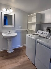 205 Sir Walter Raleigh St in Manteo, NC - Building Photo - Building Photo