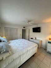 3160 Lake Osborne Dr in Lake Worth, FL - Building Photo - Building Photo