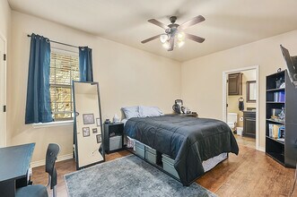 3509 General Pkwy in College Station, TX - Building Photo - Building Photo