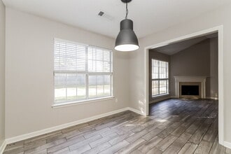 5975 Cottage Hill Dr in Millington, TN - Building Photo - Building Photo