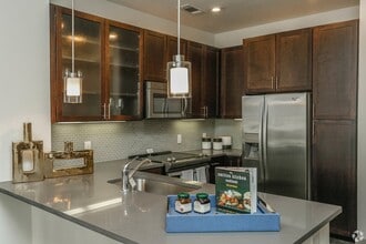 2799 N Durham Dr in Houston, TX - Building Photo - Building Photo