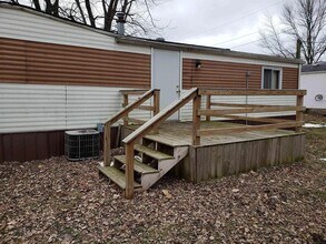 111 Franklin St in Royal Center, IN - Building Photo - Building Photo