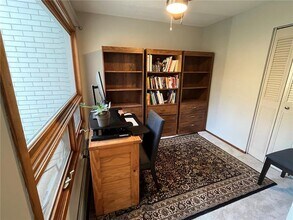 2710 Dale St N in Roseville, MN - Building Photo - Building Photo