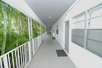 1604 Drexel Ave in Miami Beach, FL - Building Photo - Building Photo