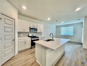 113 New Hampton Wy in San Marcos, TX - Building Photo - Building Photo