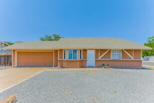 2203 E Dragoon Ave in Mesa, AZ - Building Photo