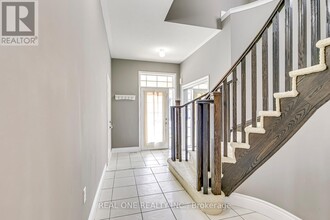 4261 Adobe Gate in Burlington, ON - Building Photo - Building Photo