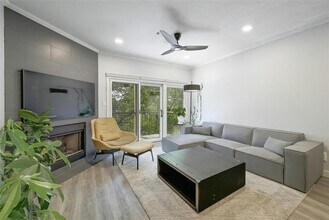 1741 Spyglass Dr in Austin, TX - Building Photo - Building Photo