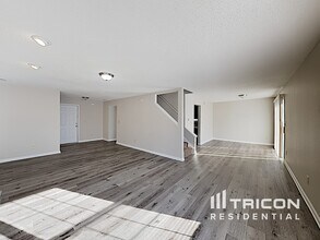 10333 Liverpool Way in Indianapolis, IN - Building Photo - Building Photo
