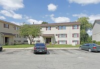 Building Photo - Valley Drive Apartments in Mount Clemens, Michigan