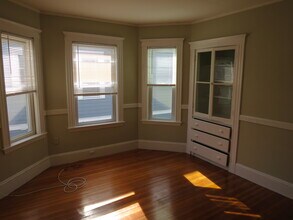 36 Standish St, Unit 3 in Cambridge, MA - Foto de edificio - Building Photo