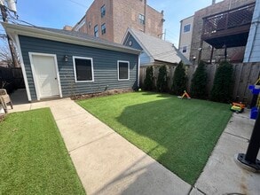 3909 N Seeley Ave in Chicago, IL - Building Photo - Building Photo
