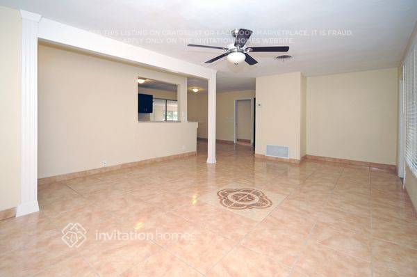 4998 NW 3rd Ave in Boca Raton, FL - Building Photo - Building Photo