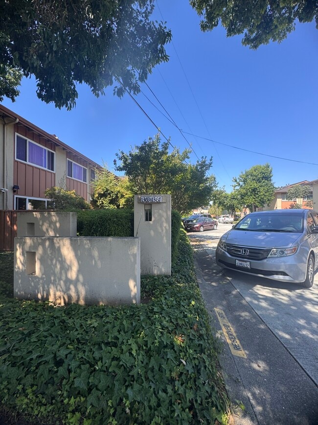 1369 Phelps Ave, Unit 12 in San Jose, CA - Building Photo - Building Photo