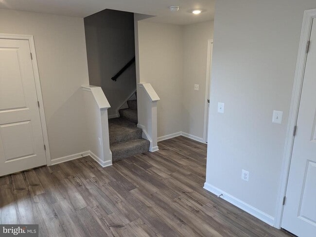 property at 11 Short Br Dr