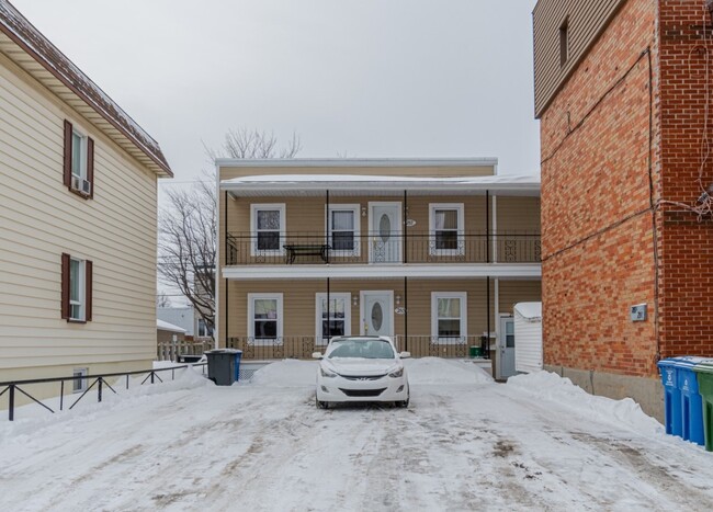 285-287 Proulx Av