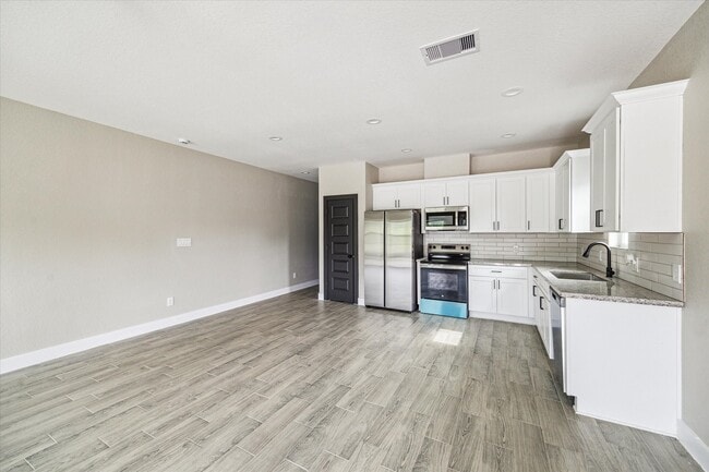 301 Owens St in Houston, TX - Building Photo - Building Photo