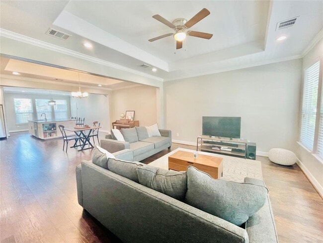 property at 305 York St