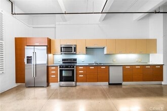 738 S Los Angeles St, Unit 507 in Los Angeles, CA - Building Photo - Building Photo