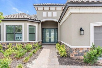 10176 Silent Night Ln in Sarasota, FL - Building Photo - Building Photo