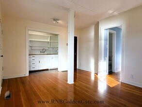 132 Bella Vista Ave in Belvedere, CA - Building Photo - Building Photo