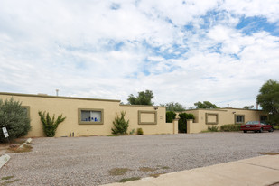 4051-4057 E Bellevue St in Tucson, AZ - Building Photo